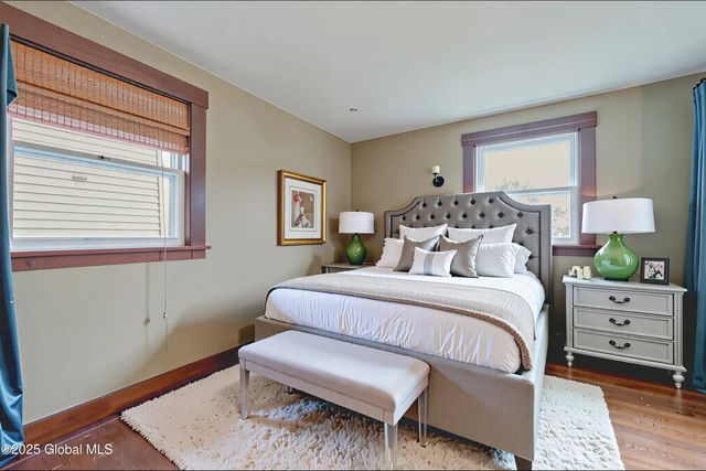 1318 Glenwood Boulevard, Schenectady, NY 12308