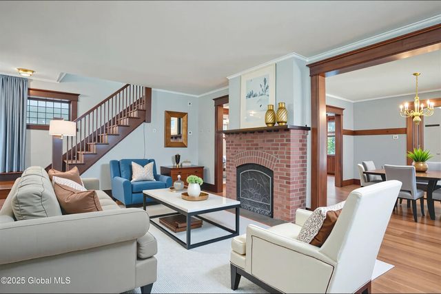 1318 Glenwood Boulevard, Schenectady, NY 12308