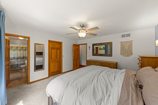 43W753 Oakleaf Drive, Elburn, IL 60119