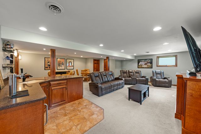 43W753 Oakleaf Drive, Elburn, IL 60119