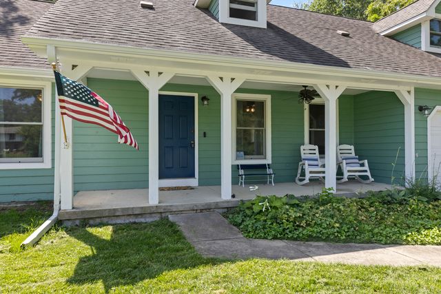 43W753 Oakleaf Drive, Elburn, IL 60119