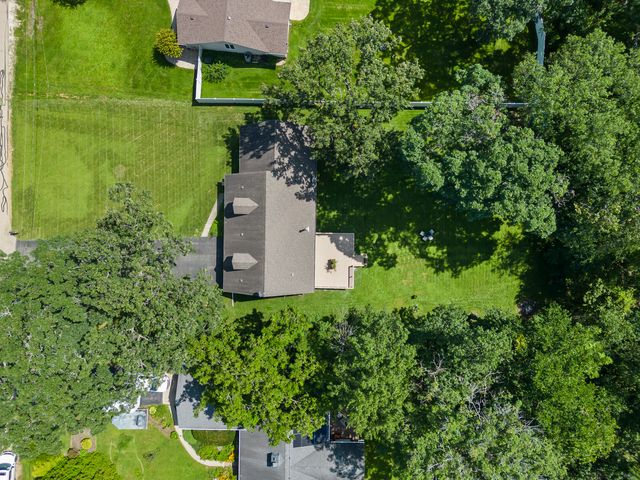 43W753 Oakleaf Drive, Elburn, IL 60119
