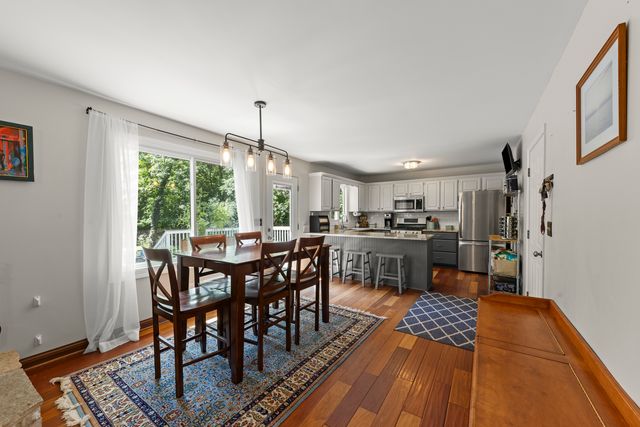 43W753 Oakleaf Drive, Elburn, IL 60119