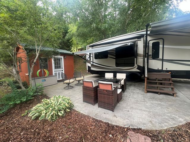 90 Natures Lane, Blairsville, GA 30512