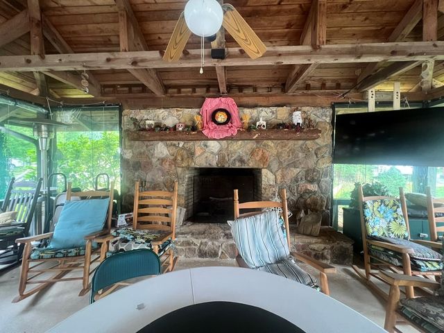 90 Natures Lane, Blairsville, GA 30512