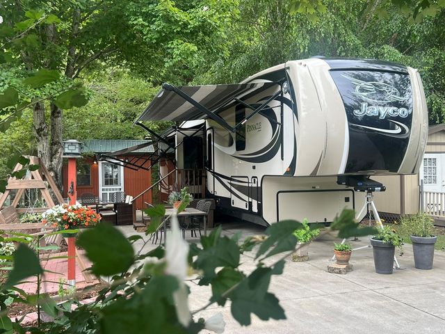 90 Natures Lane, Blairsville, GA 30512