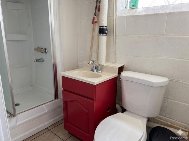 22815 Le Fever Avenue, Warren, MI 48091