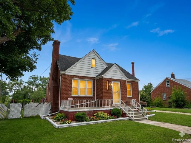 22815 Le Fever Avenue, Warren, MI 48091