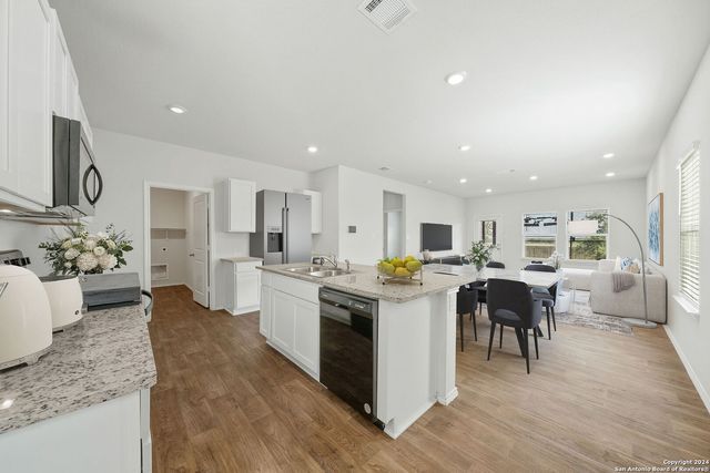 3727 PRAIRIE POND, San Antonio, TX 78264