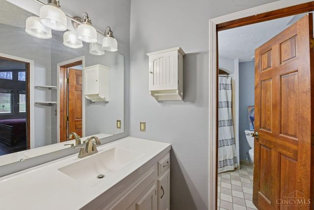 3899 Ridgedale Drive, Cincinnati, OH 45247