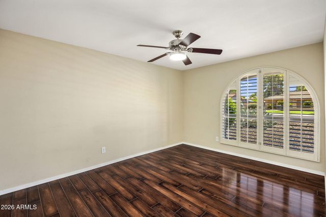 510 E LE MARCHE Avenue, Phoenix, AZ 85022
