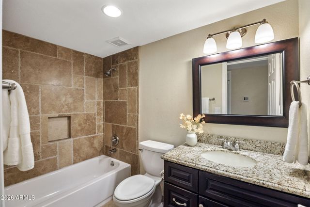 510 E LE MARCHE Avenue, Phoenix, AZ 85022