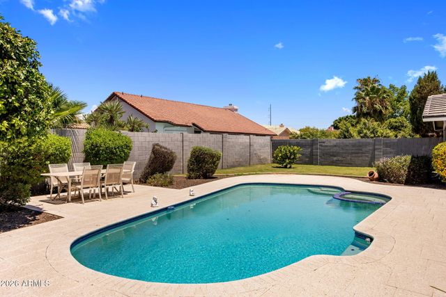 510 E LE MARCHE Avenue, Phoenix, AZ 85022