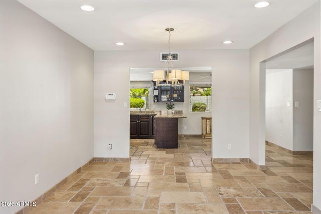 510 E LE MARCHE Avenue, Phoenix, AZ 85022