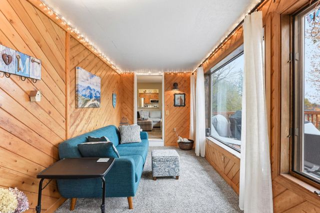 609 Chicago Drive, Burnsville, MN 55306