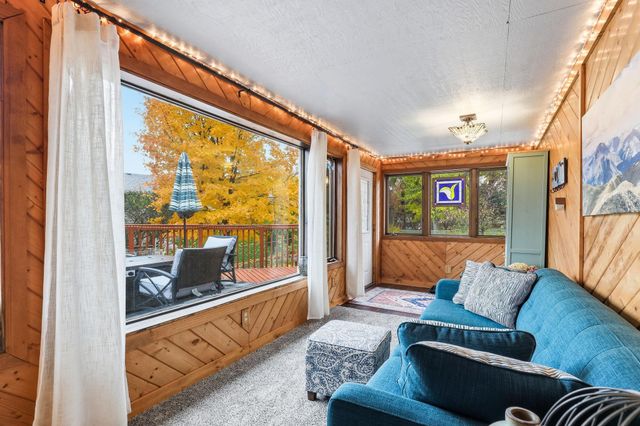 609 Chicago Drive, Burnsville, MN 55306