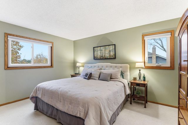 609 Chicago Drive, Burnsville, MN 55306