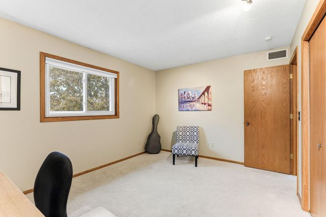 609 Chicago Drive, Burnsville, MN 55306