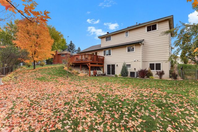 609 Chicago Drive, Burnsville, MN 55306