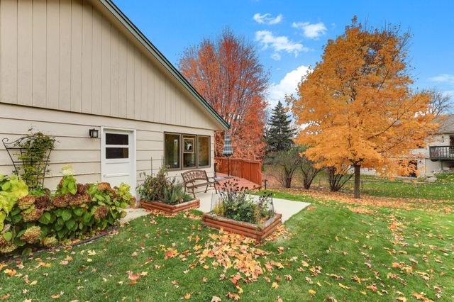 609 Chicago Drive, Burnsville, MN 55306