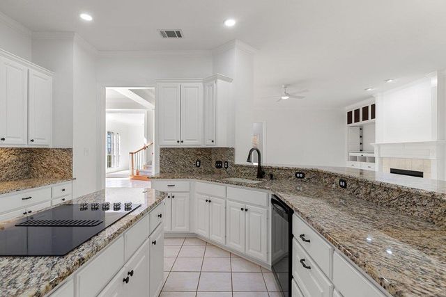 1613 CHURCHWOOD CV, Austin, TX 78746