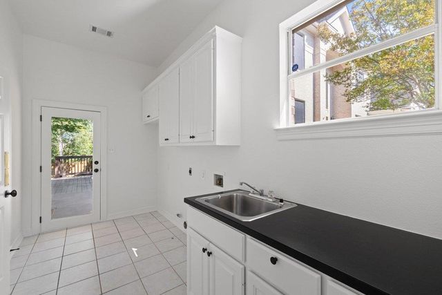 1613 CHURCHWOOD CV, Austin, TX 78746