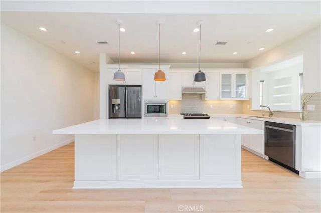 119 Damsel, Irvine, CA 92620