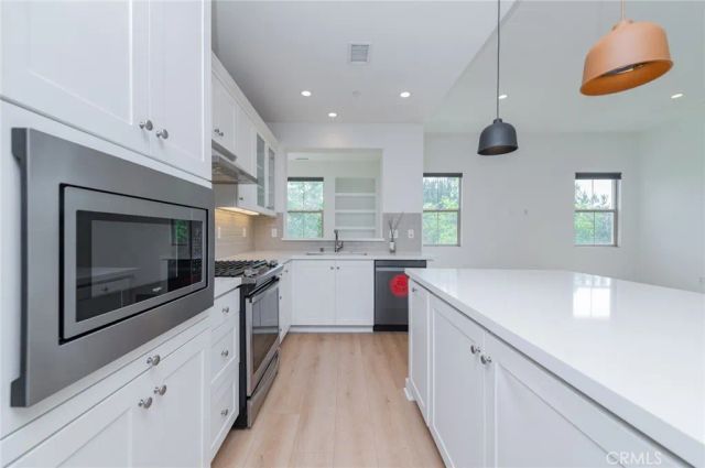 119 Damsel, Irvine, CA 92620