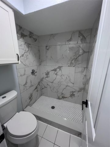 818 Fairlawn Drive, Duncanville, TX 75116