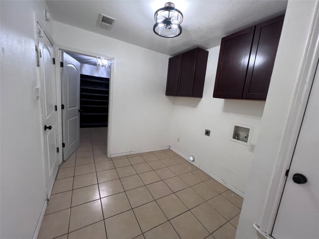 818 Fairlawn Drive, Duncanville, TX 75116