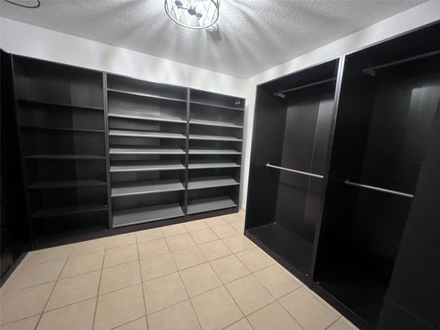 818 Fairlawn Drive, Duncanville, TX 75116