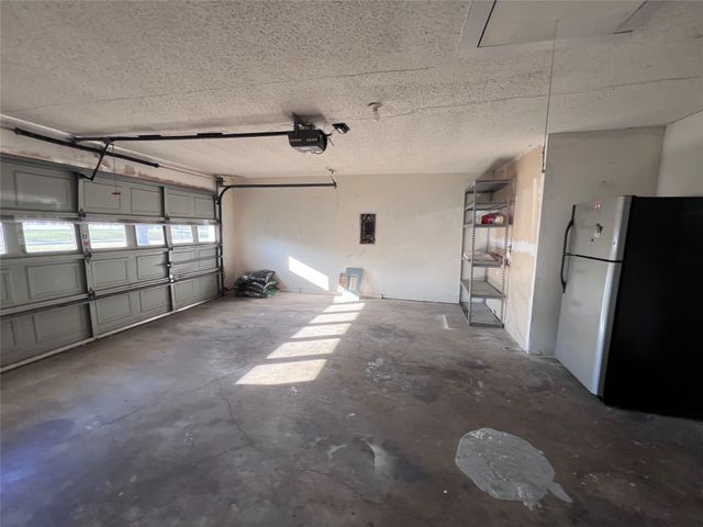 818 Fairlawn Drive, Duncanville, TX 75116