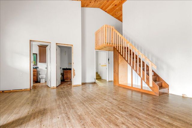 227 Callihan Road, East Bernstadt, KY 40729