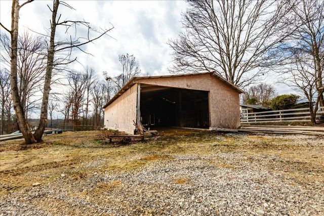 227 Callihan Road, East Bernstadt, KY 40729