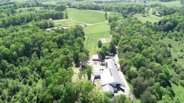 227 Callihan Road, East Bernstadt, KY 40729