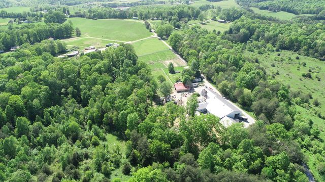 227 Callihan Road, East Bernstadt, KY 40729