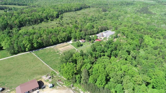 227 Callihan Road, East Bernstadt, KY 40729