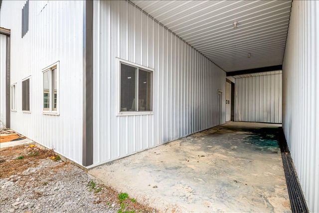 227 Callihan Road, East Bernstadt, KY 40729