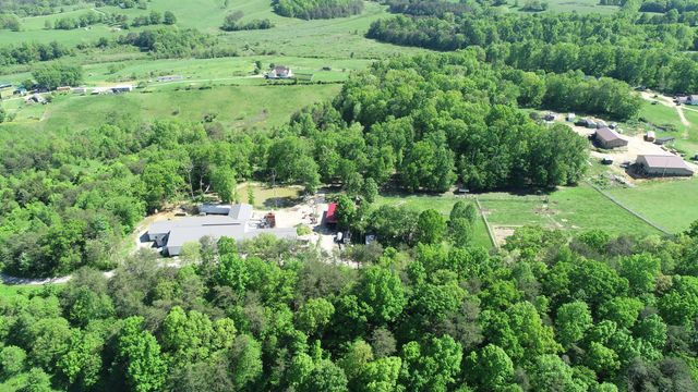 227 Callihan Road, East Bernstadt, KY 40729