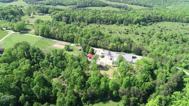 227 Callihan Road, East Bernstadt, KY 40729