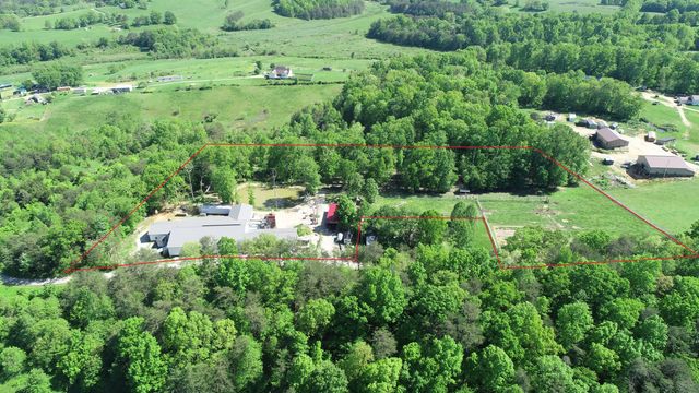 227 Callihan Road, East Bernstadt, KY 40729