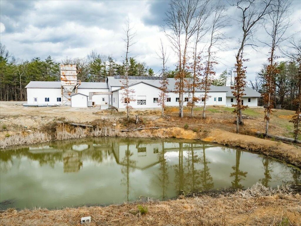 227 Callihan Road, East Bernstadt, KY 40729