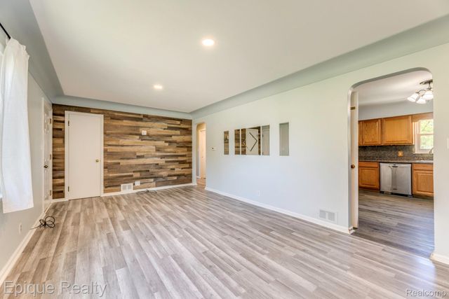 11110 Davison Road, Davison Township, MI 48423