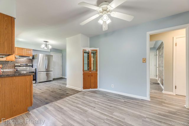 11110 Davison Road, Davison Township, MI 48423