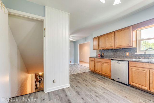 11110 Davison Road, Davison Township, MI 48423