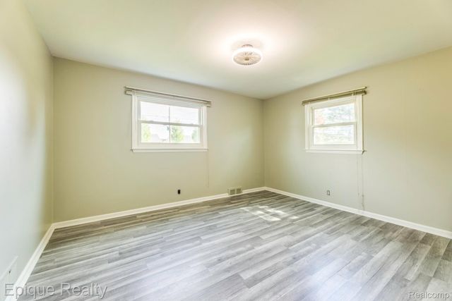 11110 Davison Road, Davison Township, MI 48423
