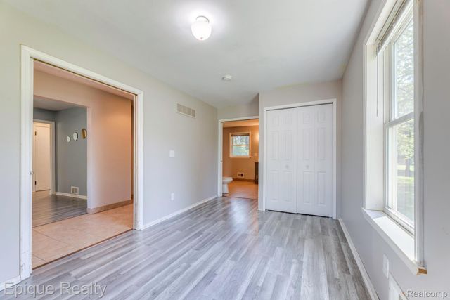 11110 Davison Road, Davison Township, MI 48423