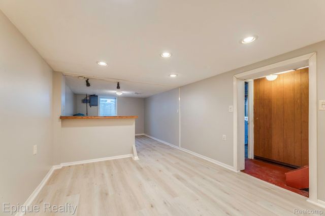 11110 Davison Road, Davison Township, MI 48423