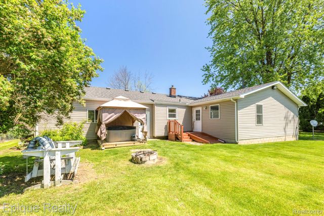 11110 Davison Road, Davison Township, MI 48423
