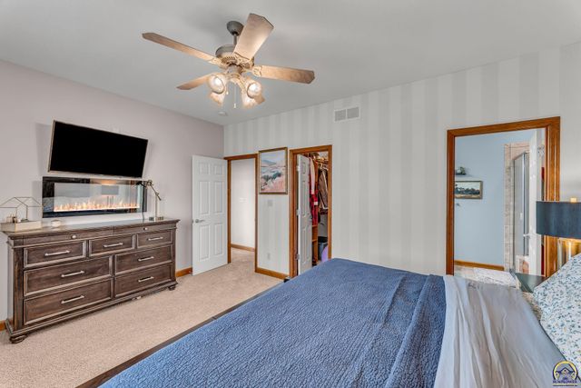 2608 SW Windermere CT, Topeka, KS 66614